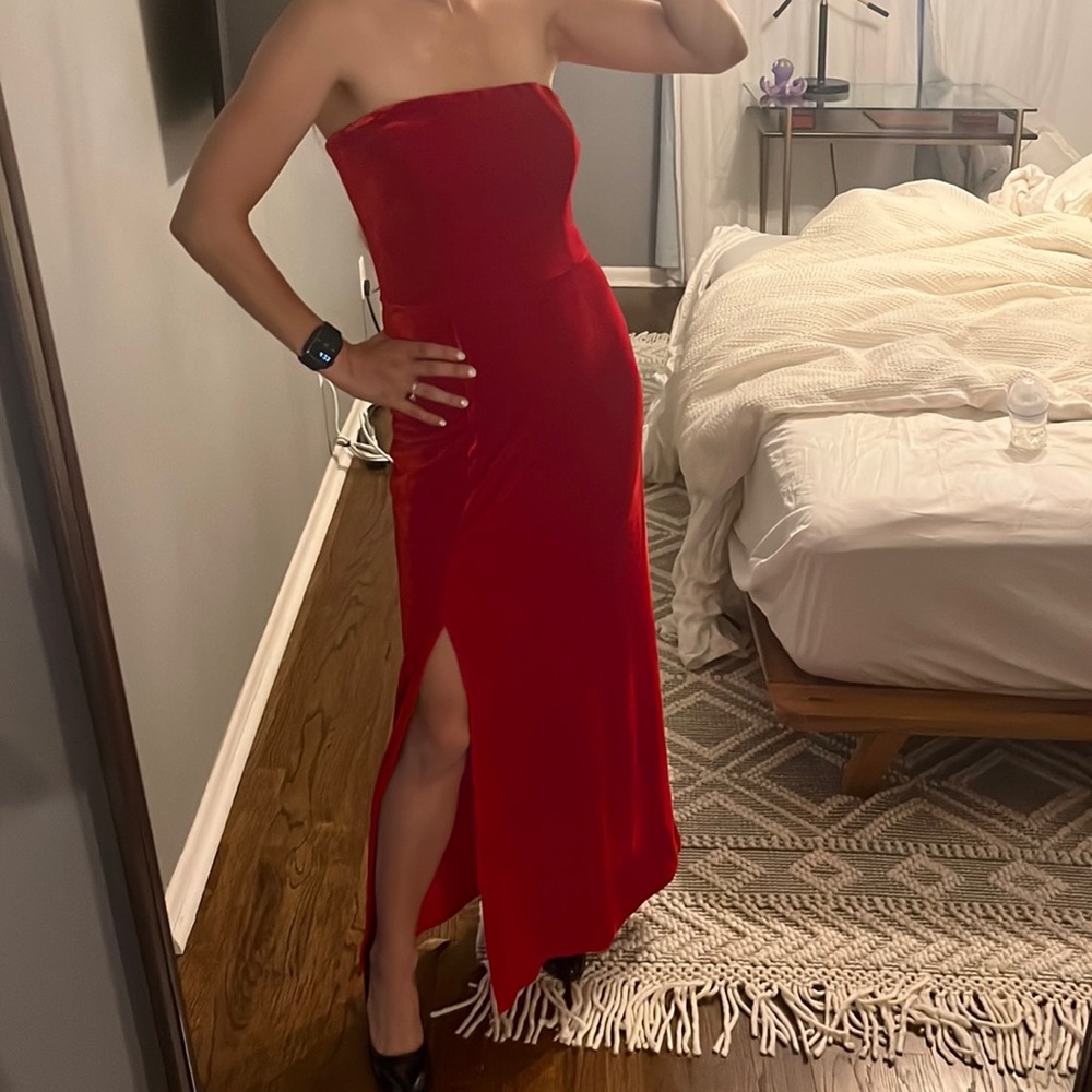 Reformation velvet beacon dress cherry NWT small / S / 4-6